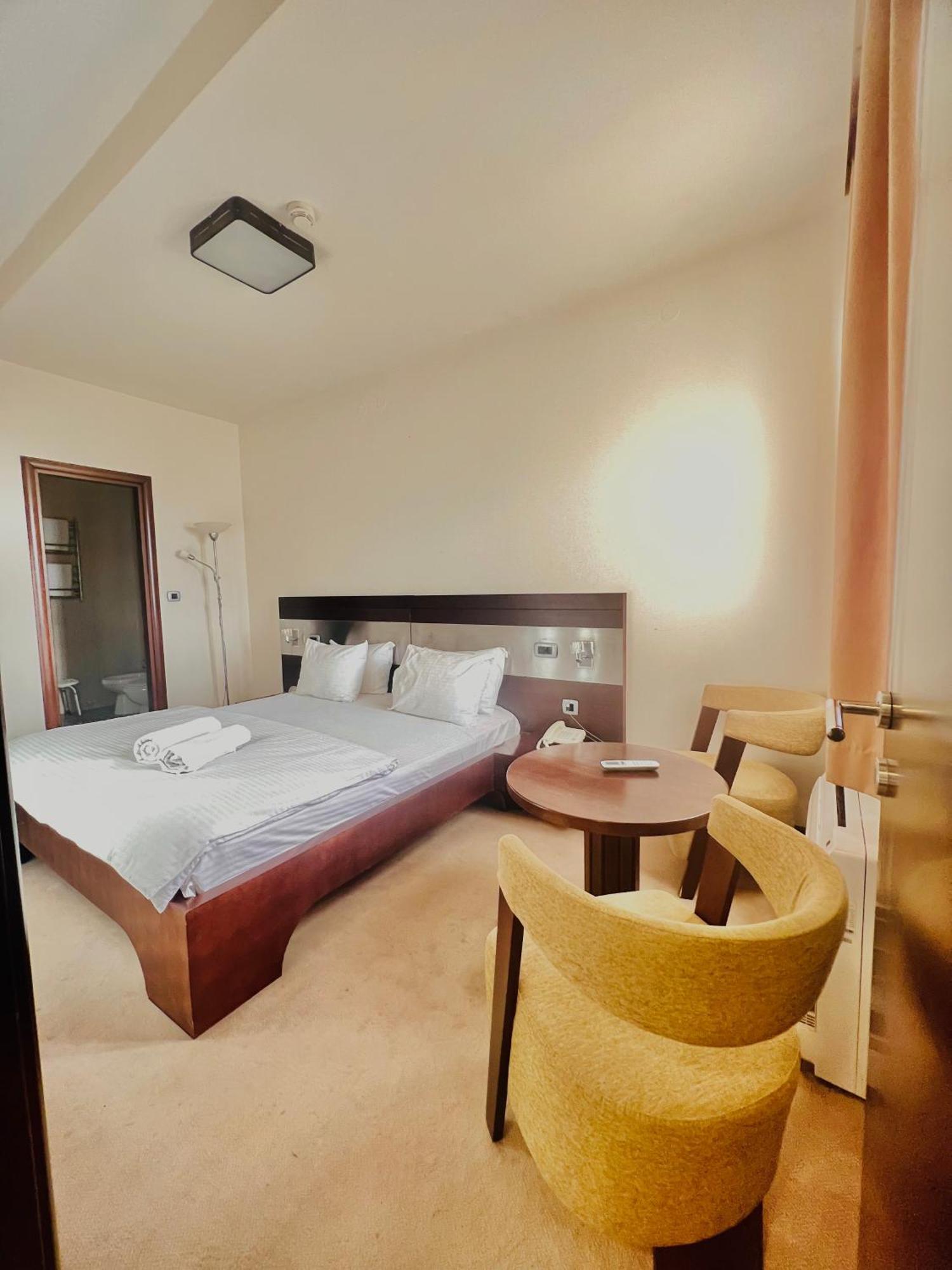 Hotel Aria Mitrovici  Εξωτερικό φωτογραφία